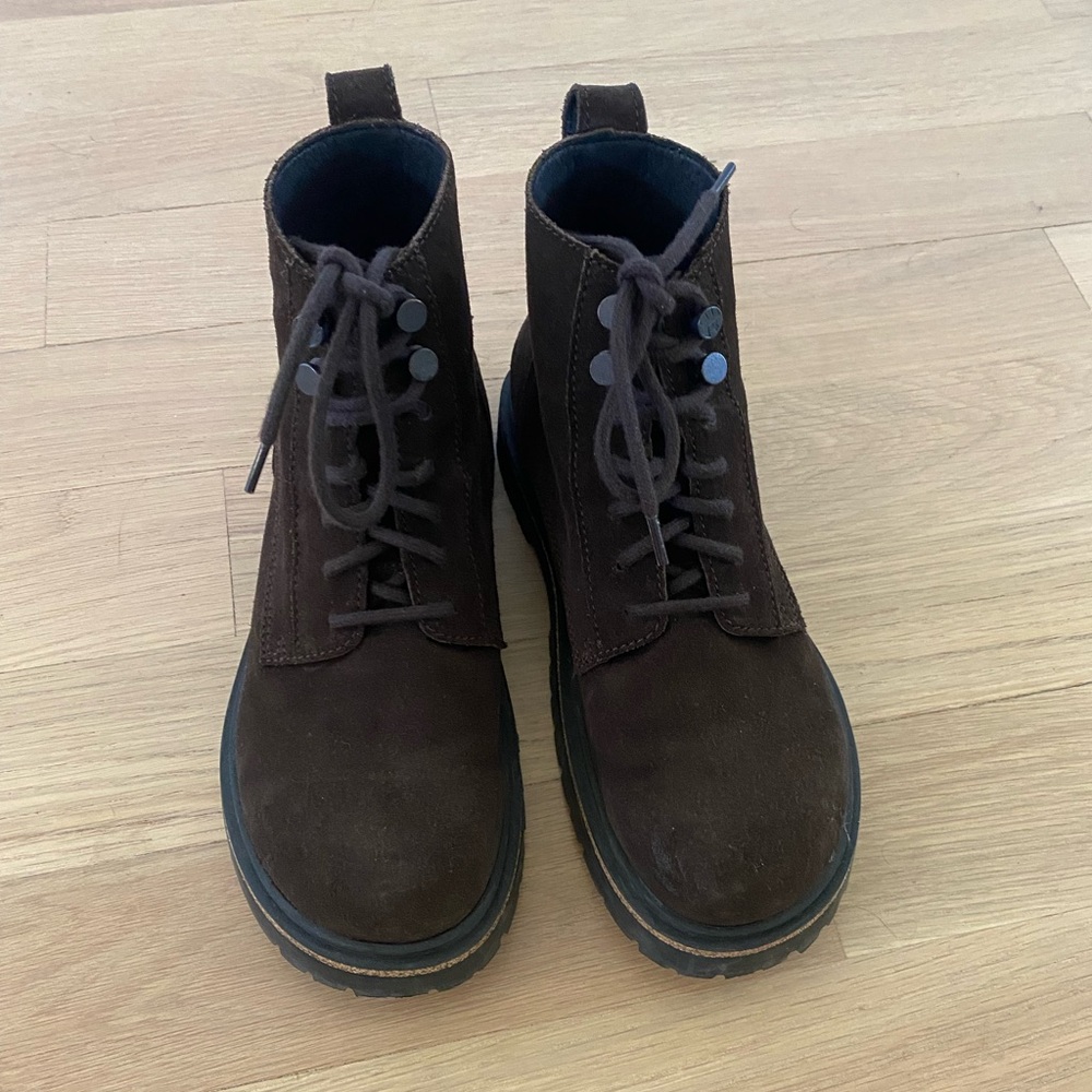 Birkenstock highwood boots! Excellent used condition